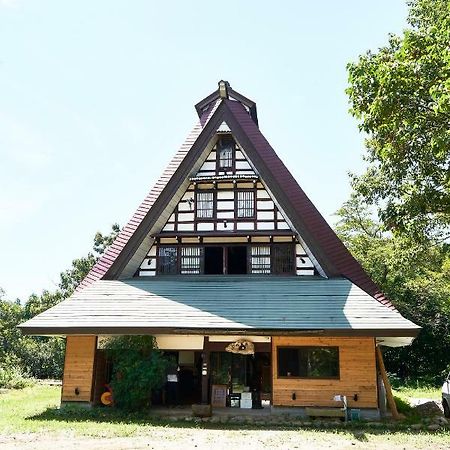 Guesthouse Kazura Nanto Exteriör bild