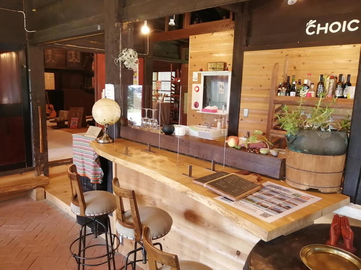 Guesthouse Kazura Nanto Exteriör bild