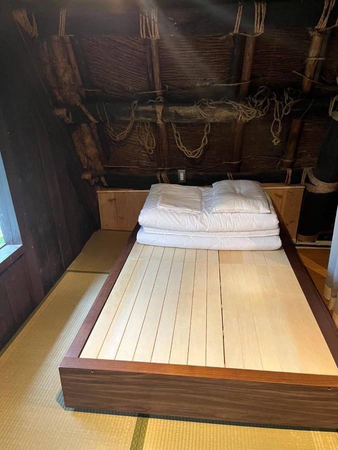 Guesthouse Kazura Nanto Exteriör bild