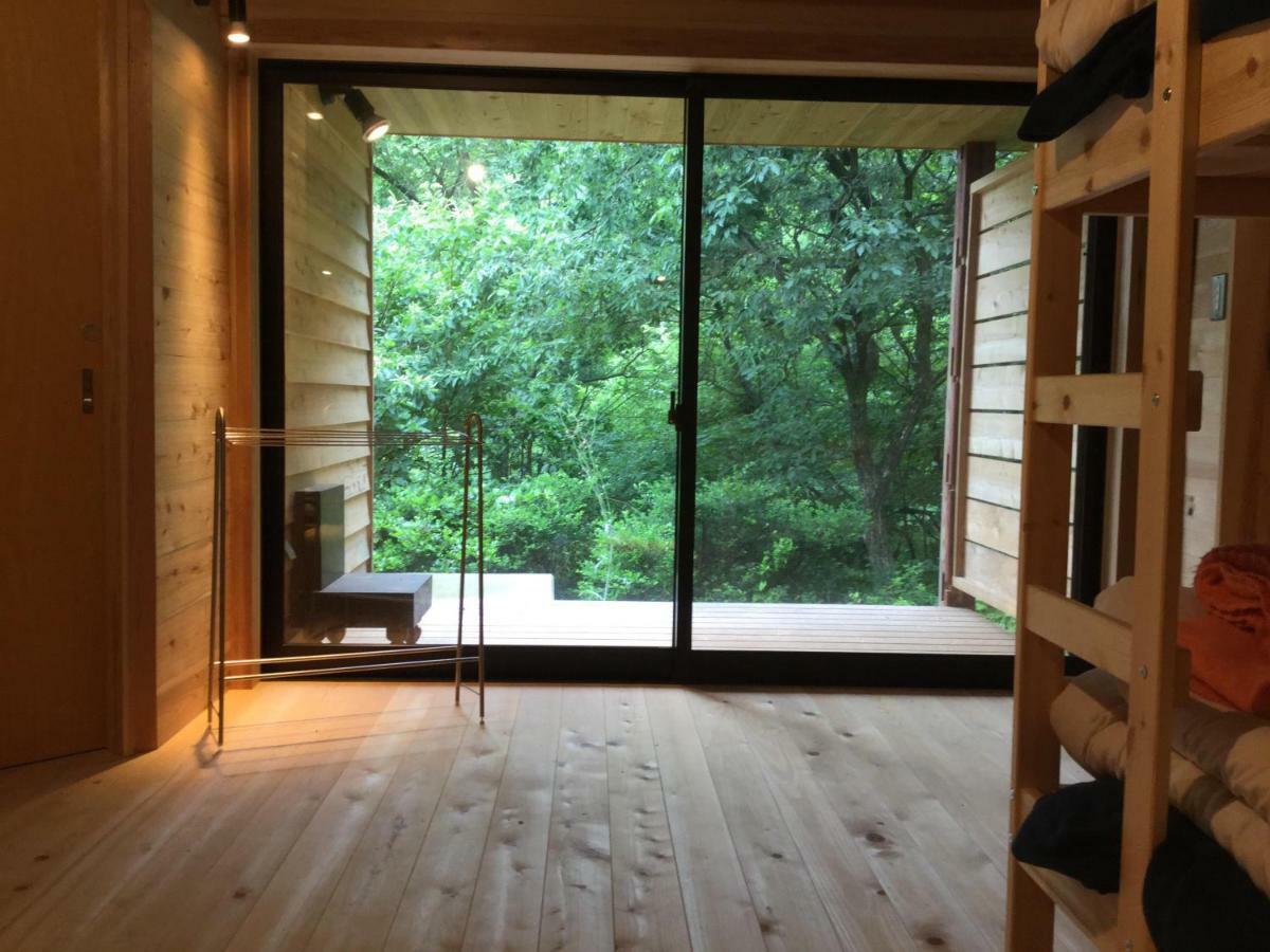Guesthouse Kazura Nanto Exteriör bild